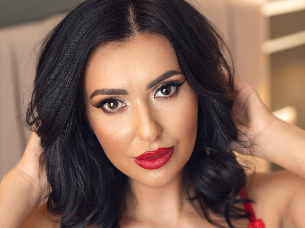 The Voice You Can't Forget: AlisonHale's Vocal Allure