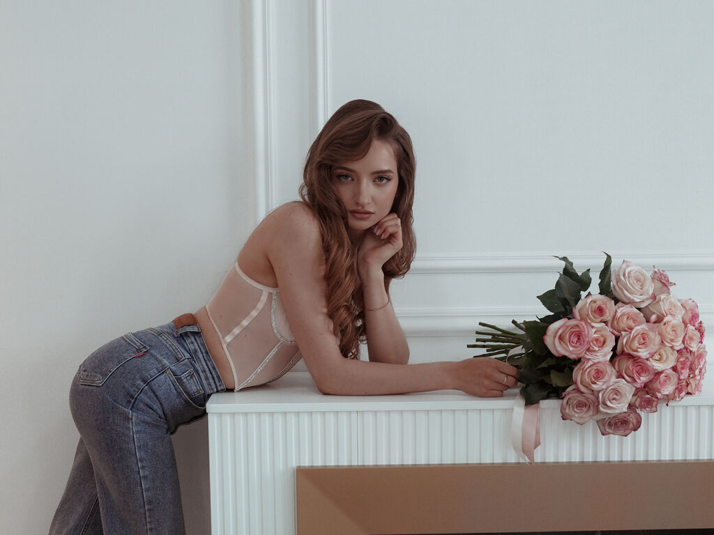 Watch ElinaGrayson Live