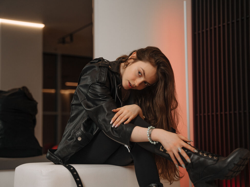 Watch HarleyQuense Live