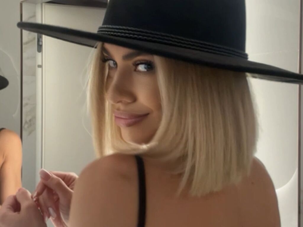 Watch TiannaGalaher Live